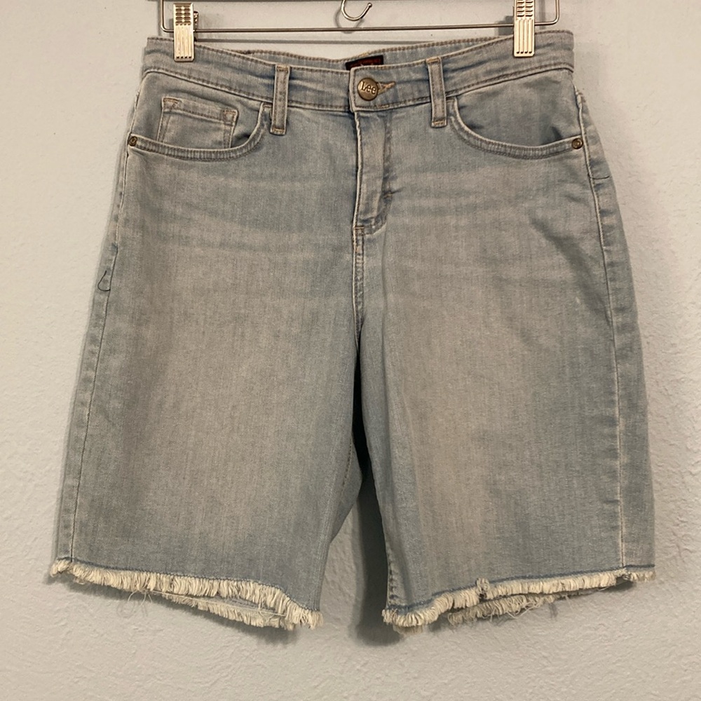 Lee Womens Waist 28 Blue Denim Cutoff Jean Shorts Frayed Raw Hem 9" Inseam